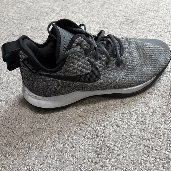 Nike Air LeBron Men’s Witness 3 Dark Grey Basketball Shoes Size 11 main image 10